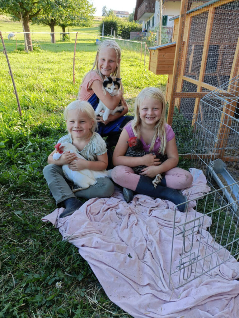 Mädels am Schmusen